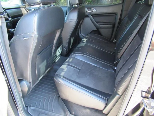 Used 2022 Black Ford Lariat image 19