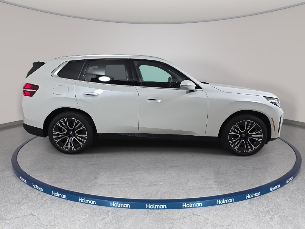 New 2026 Mineral White Metallic BMW 30 xDrive image 4