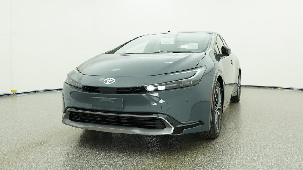 New 2026 Guardian Gray Toyota XLE image 3
