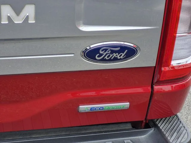 Used 2022 Red Metallic Ford Platinum image 10