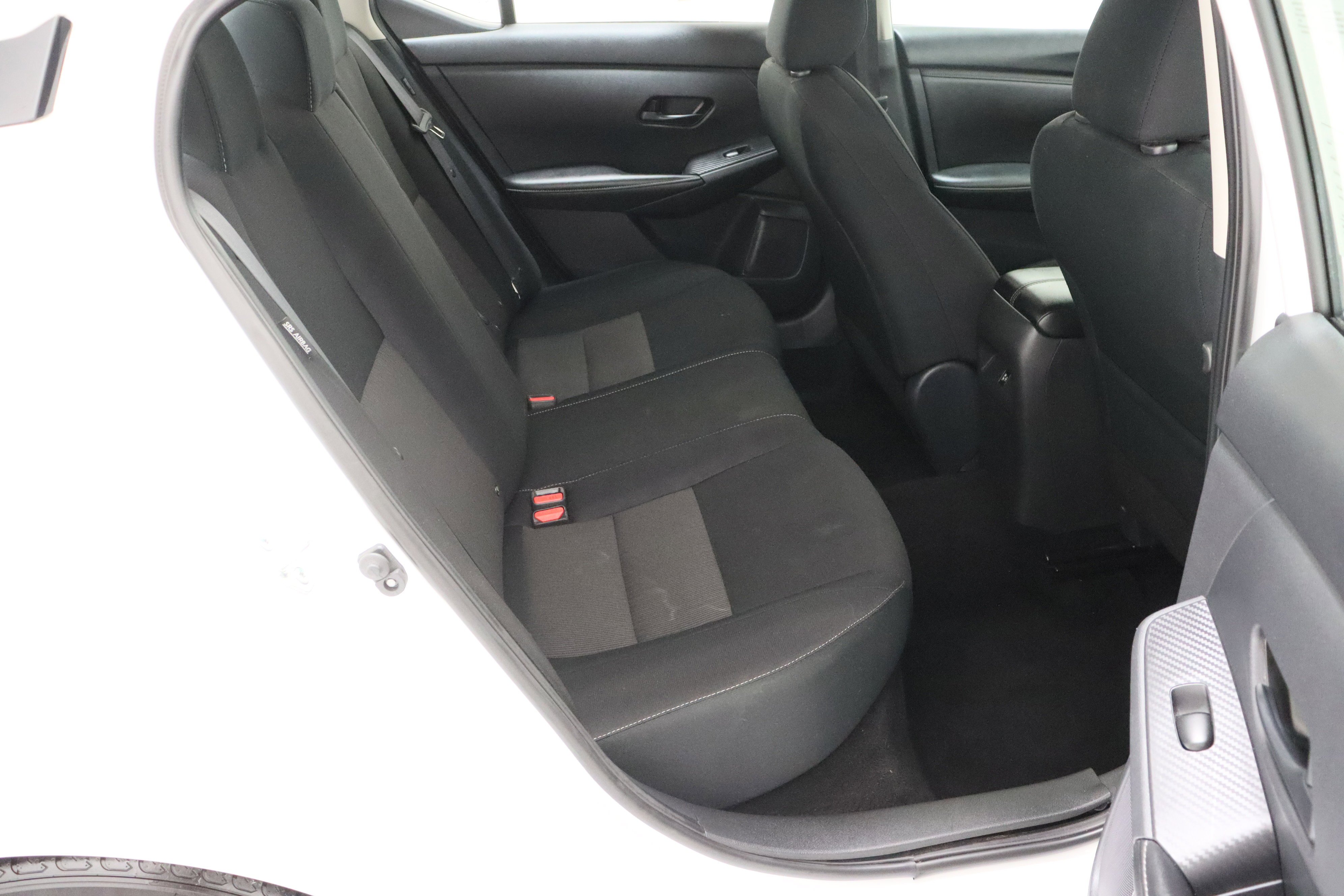 Used 2024 Aspen White Tricoat Nissan SV 2.0L image 32