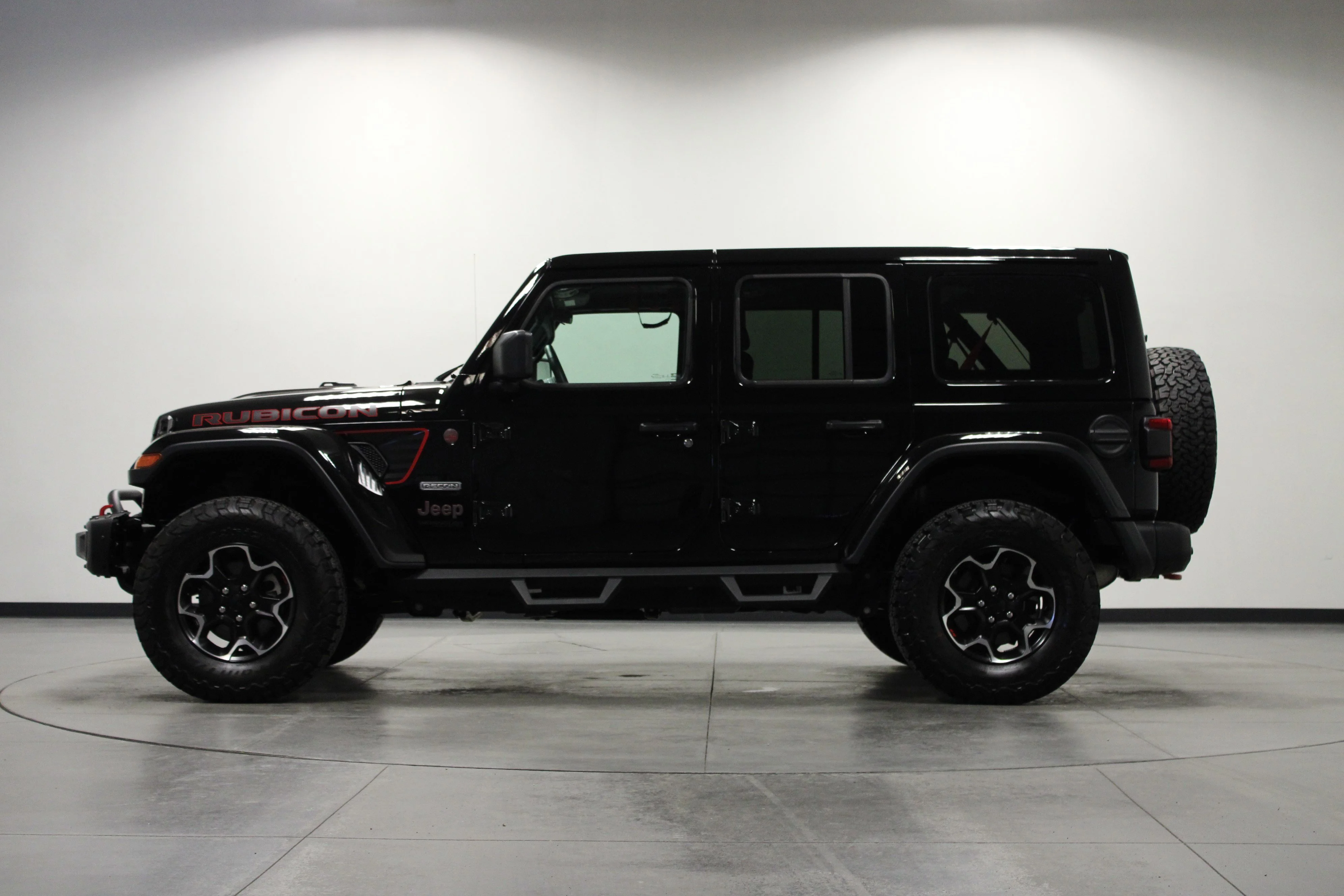 Used 2020 Black Clearcoat Jeep Recon image 7