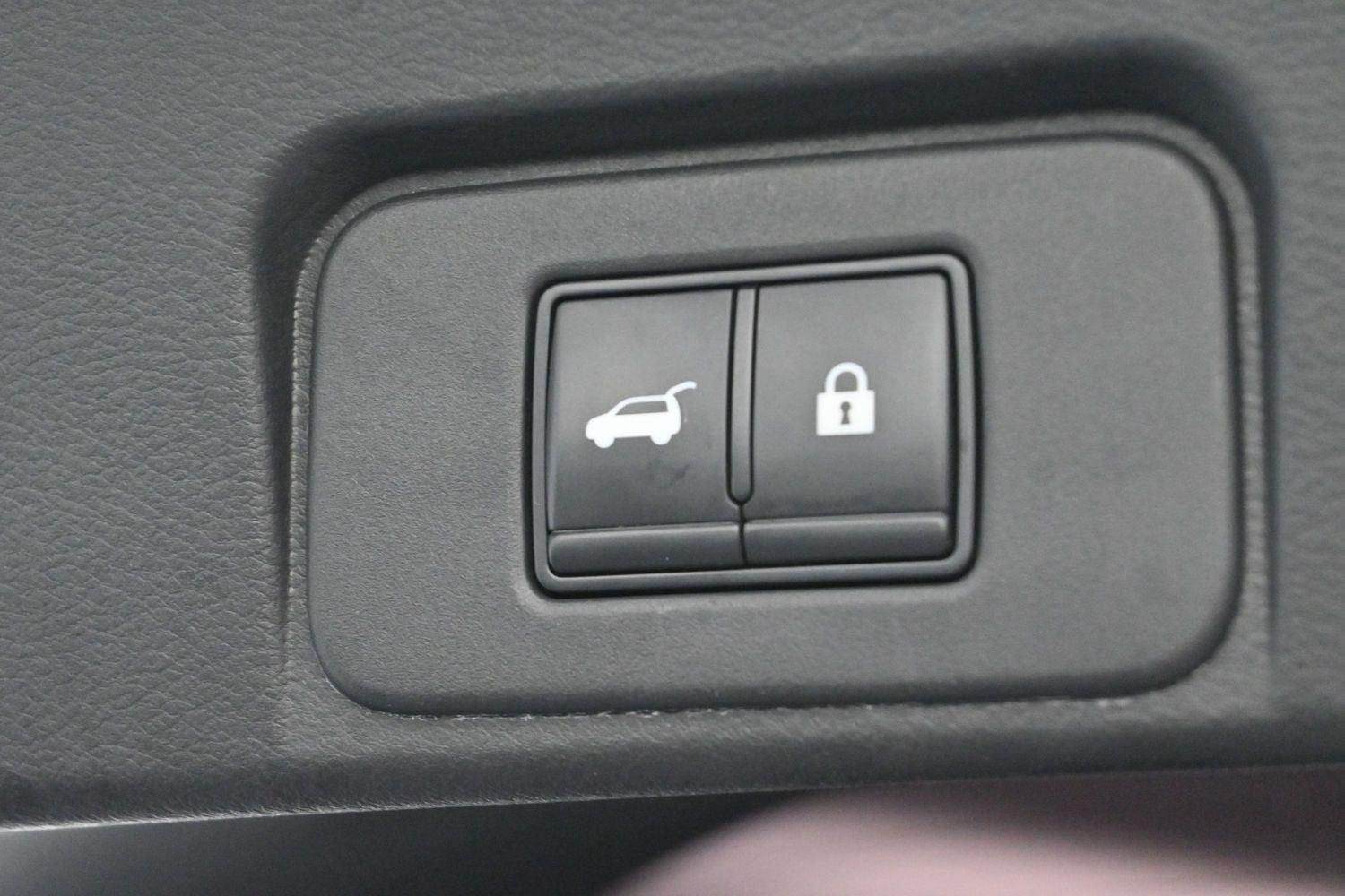 Used 2021 Gun Metallic Nissan SV image 10