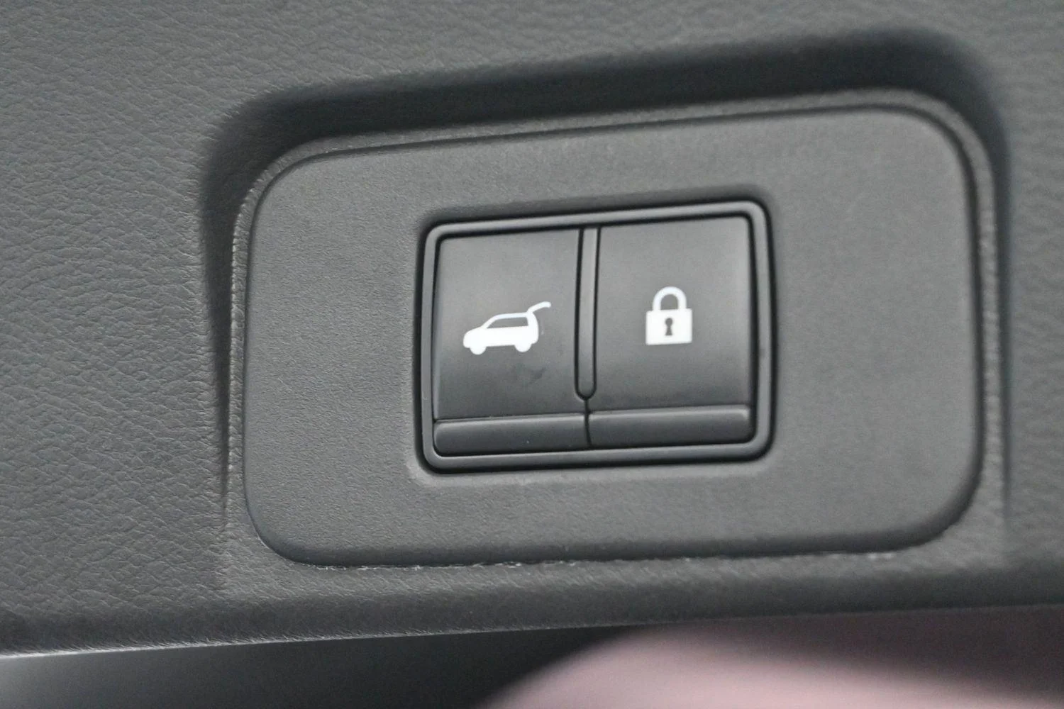 Used 2021 Gun Metallic Nissan SV image 10