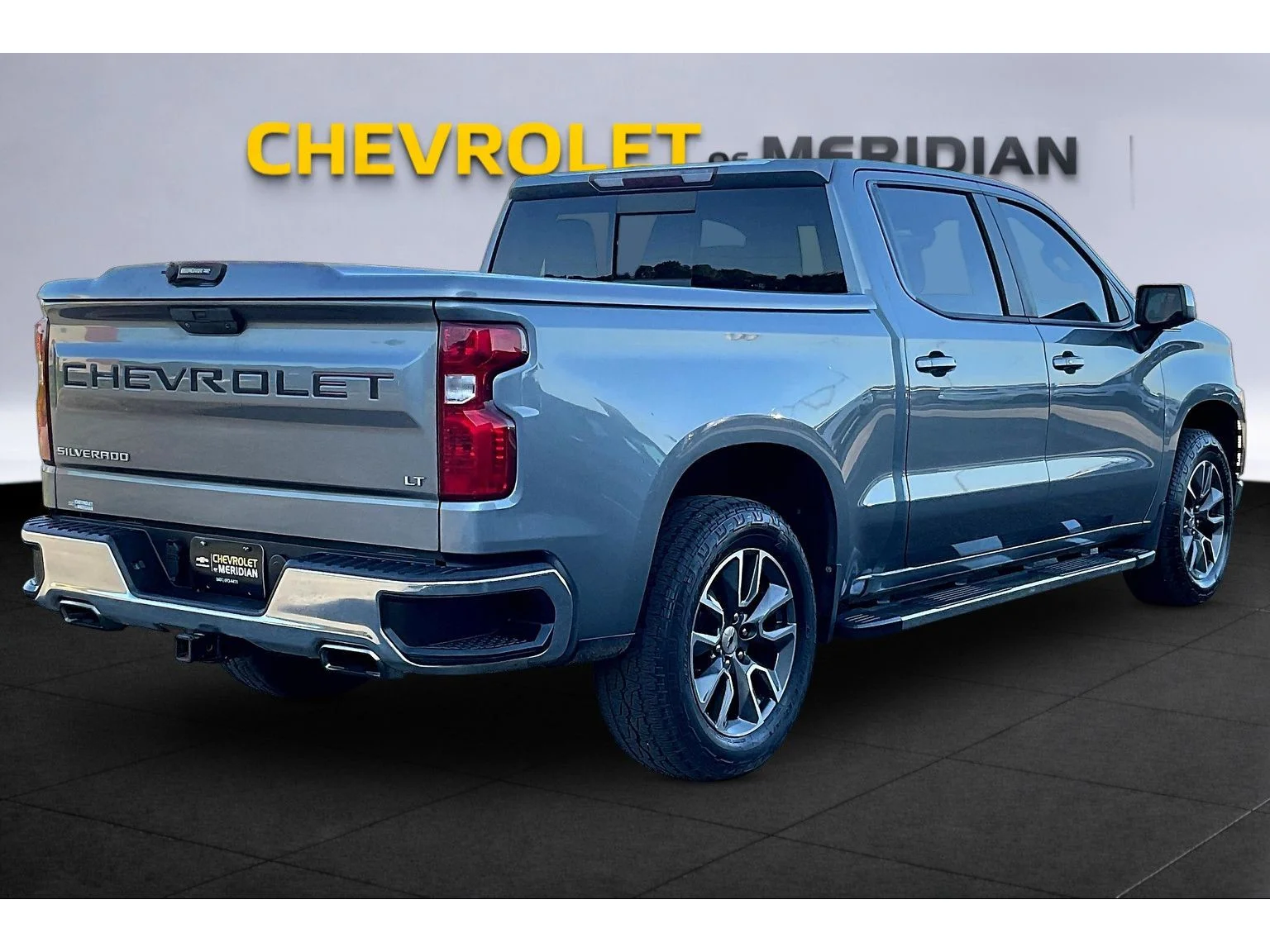 Used 2020 SATIN STEEL METALLIC Chevrolet LT image 10