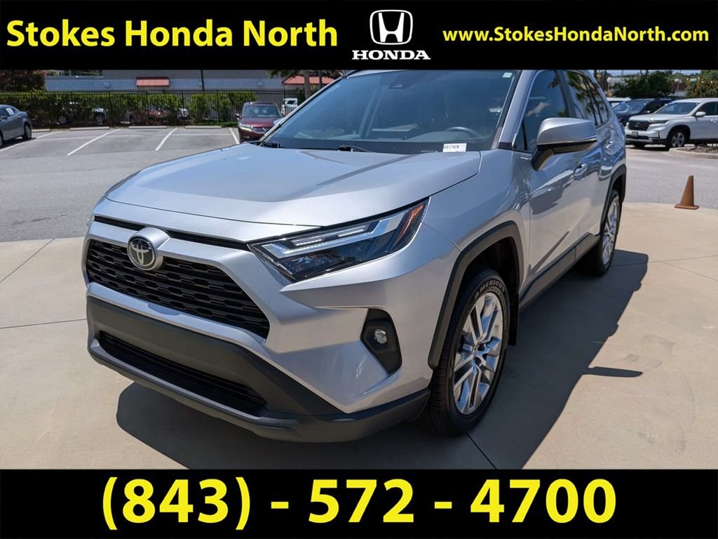 Used 2024 Silver Toyota XLE Premium image 3