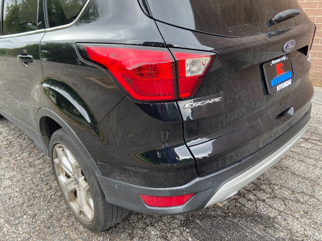 Used 2019 Agate Black Metallic Ford Titanium image 13
