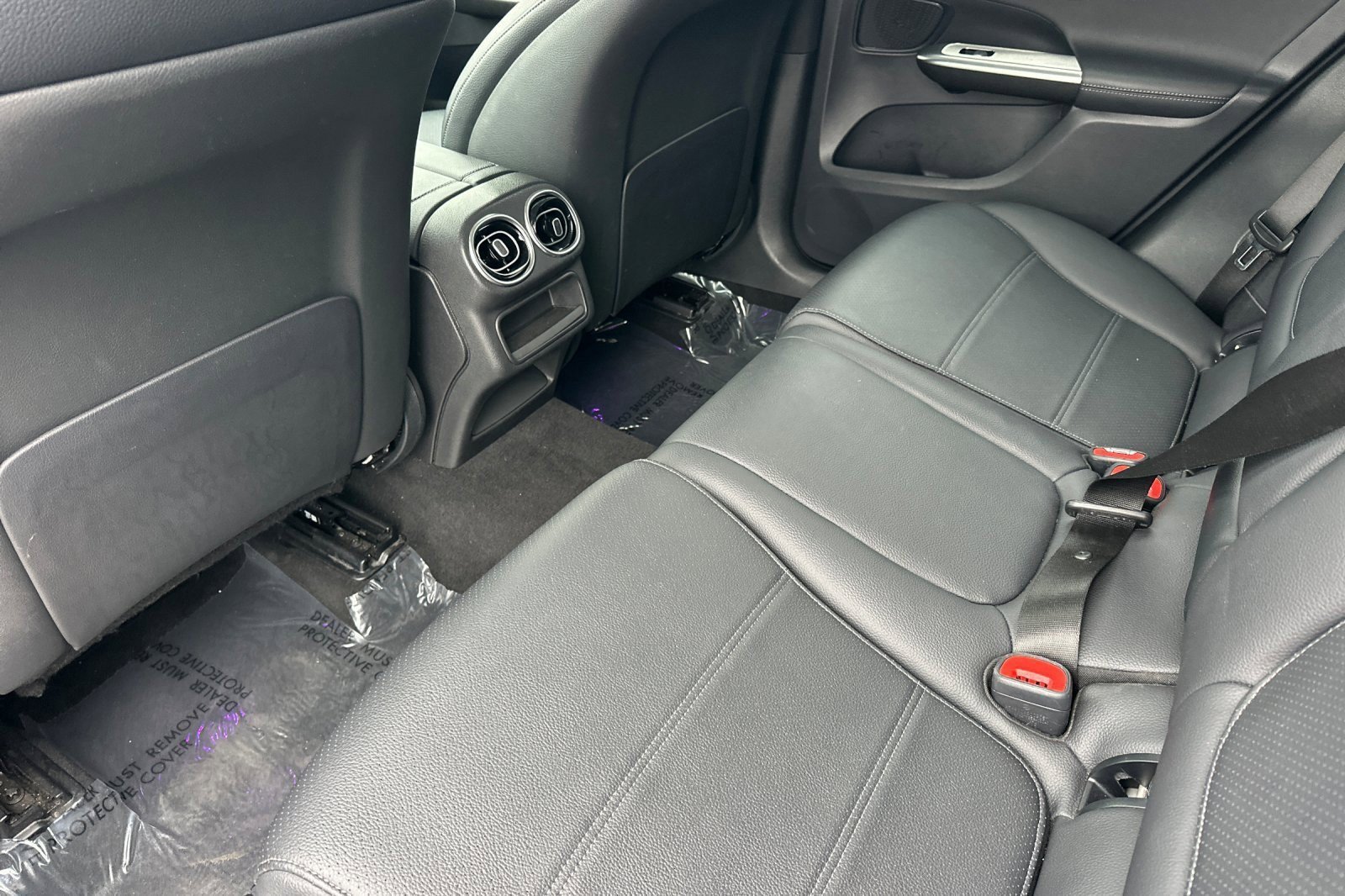 2024 Mercedes-Benz GLC GLC300 - Photo 13