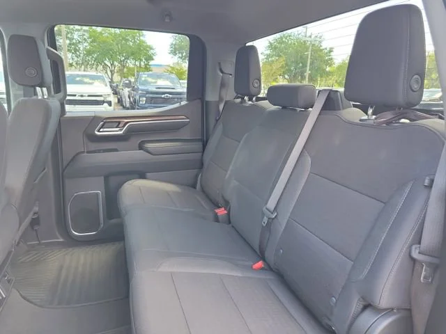 2025 Chevrolet Silverado 1500 LT - Photo 14
