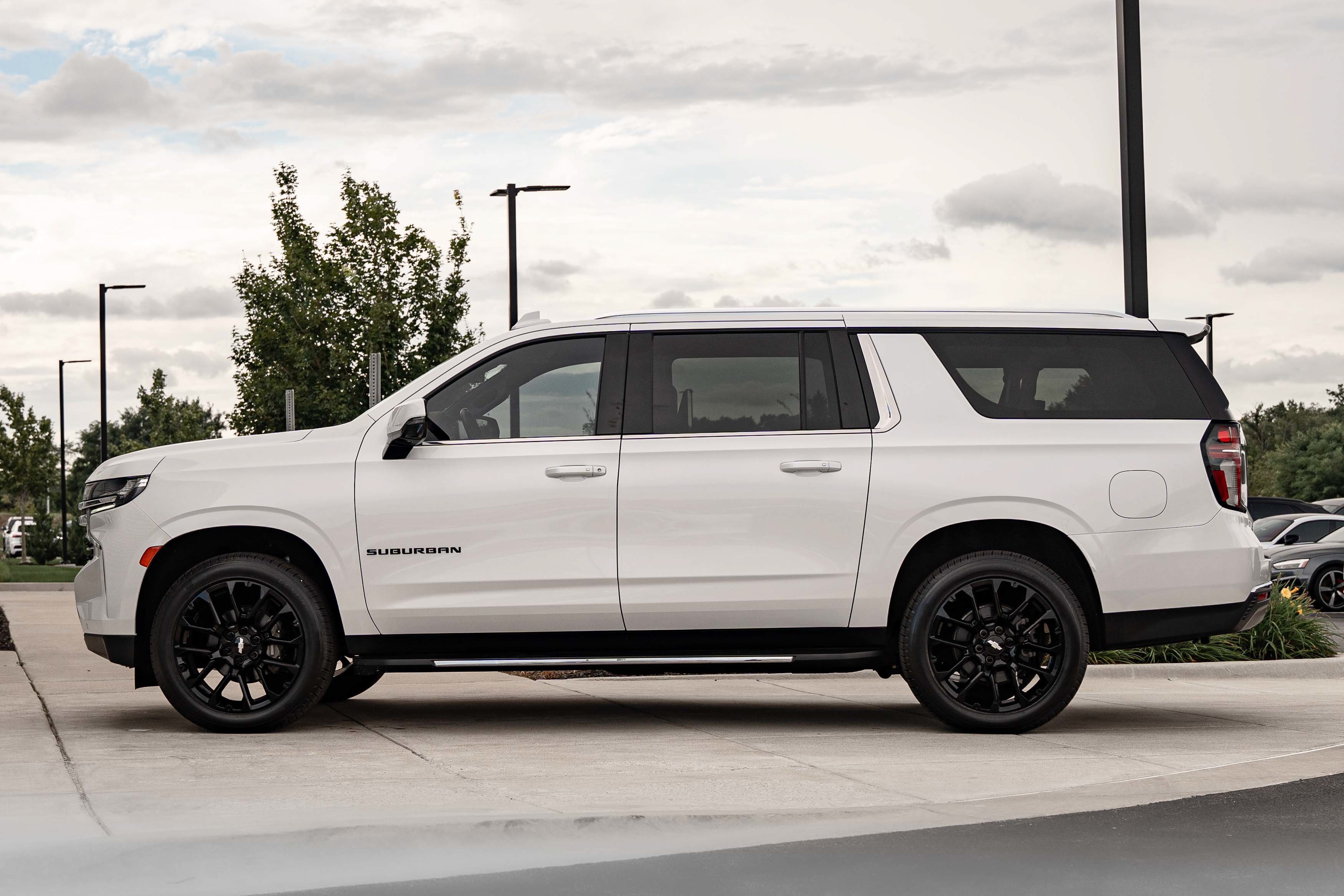 Used 2022 Iridescent Pearl Tricoat Chevrolet LT image 6