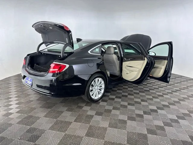 Used 2019 Black Buick Essence image 17