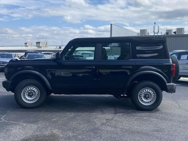 New 2025 Black Ford Base image 6