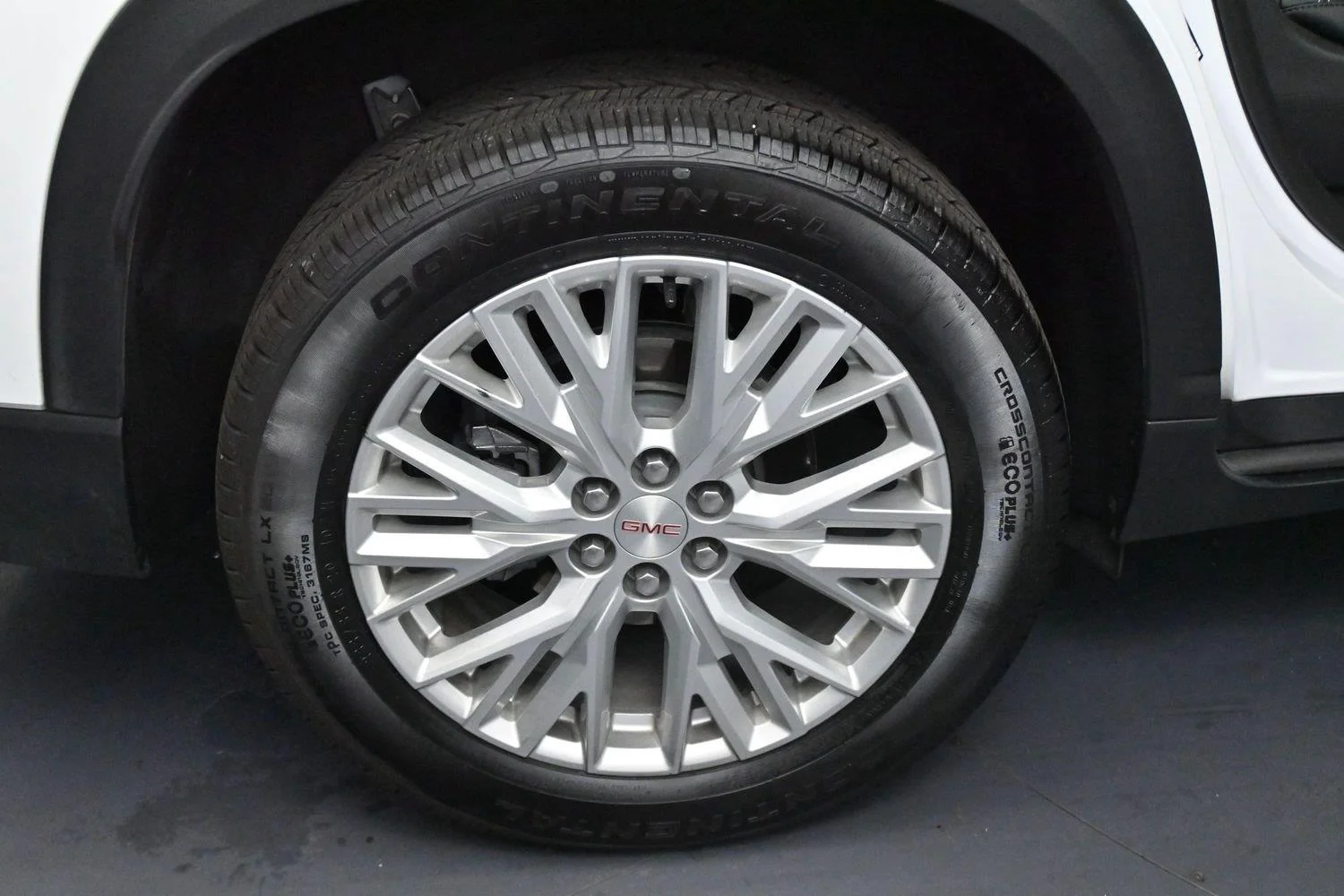 Used 2026 Summit White GMC Elevation image 35