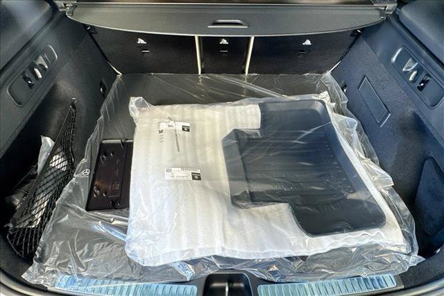New 2026 Polar White Mercedes-Benz GLC 300 image 54