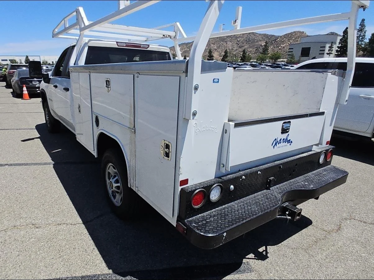 Used 2024 Summit White Chevrolet WT image 3