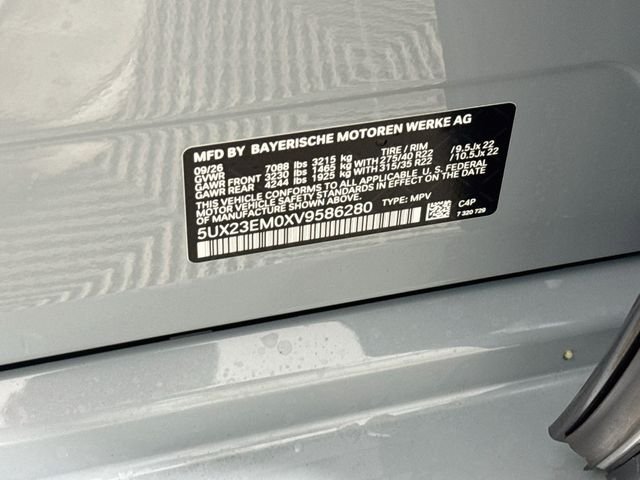 Used 2027 Gray Metallic BMW xDrive40i image 34