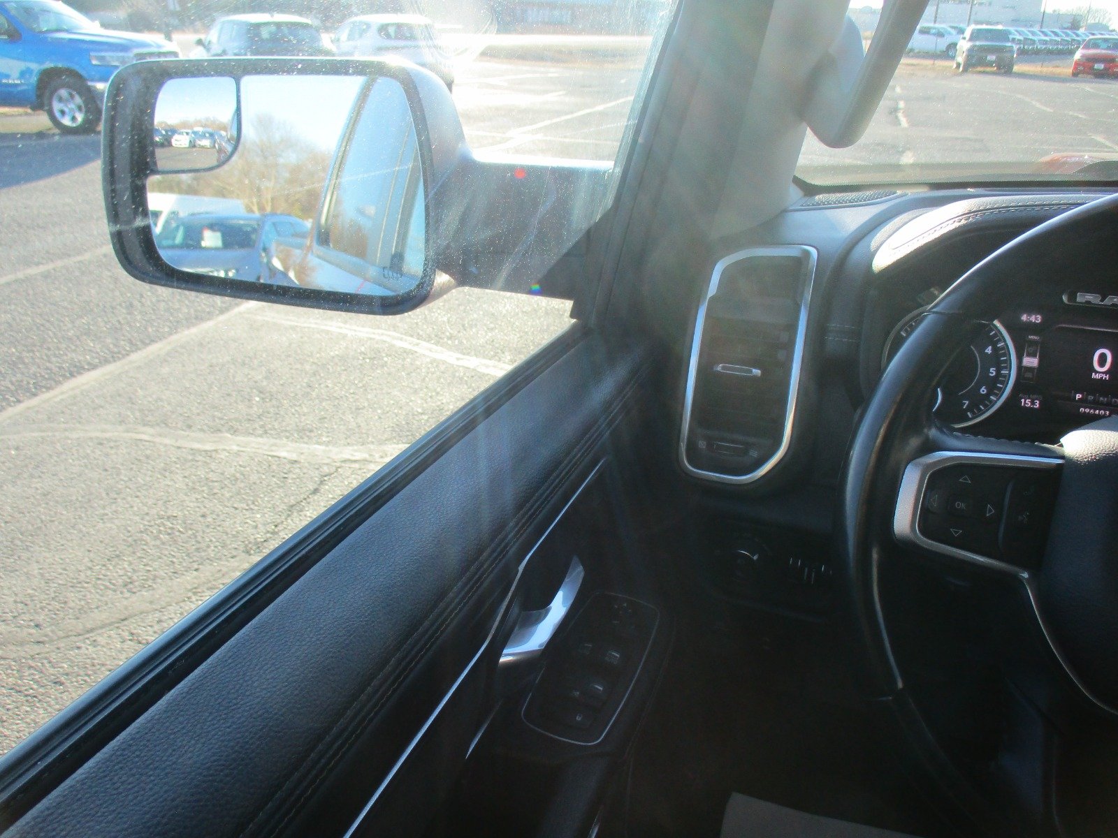 2022 RAM Ram 1500 Pickup Laramie - Photo 19