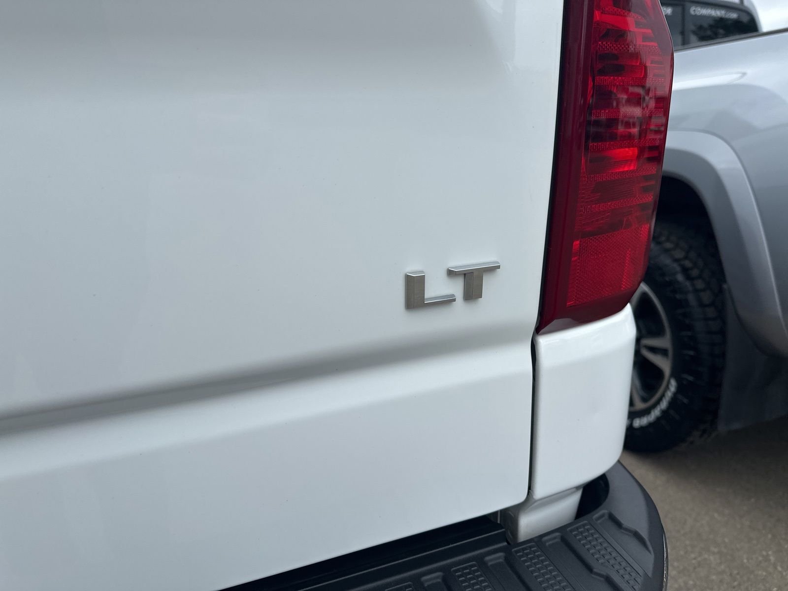 Used 2023 White Chevrolet LT image 5