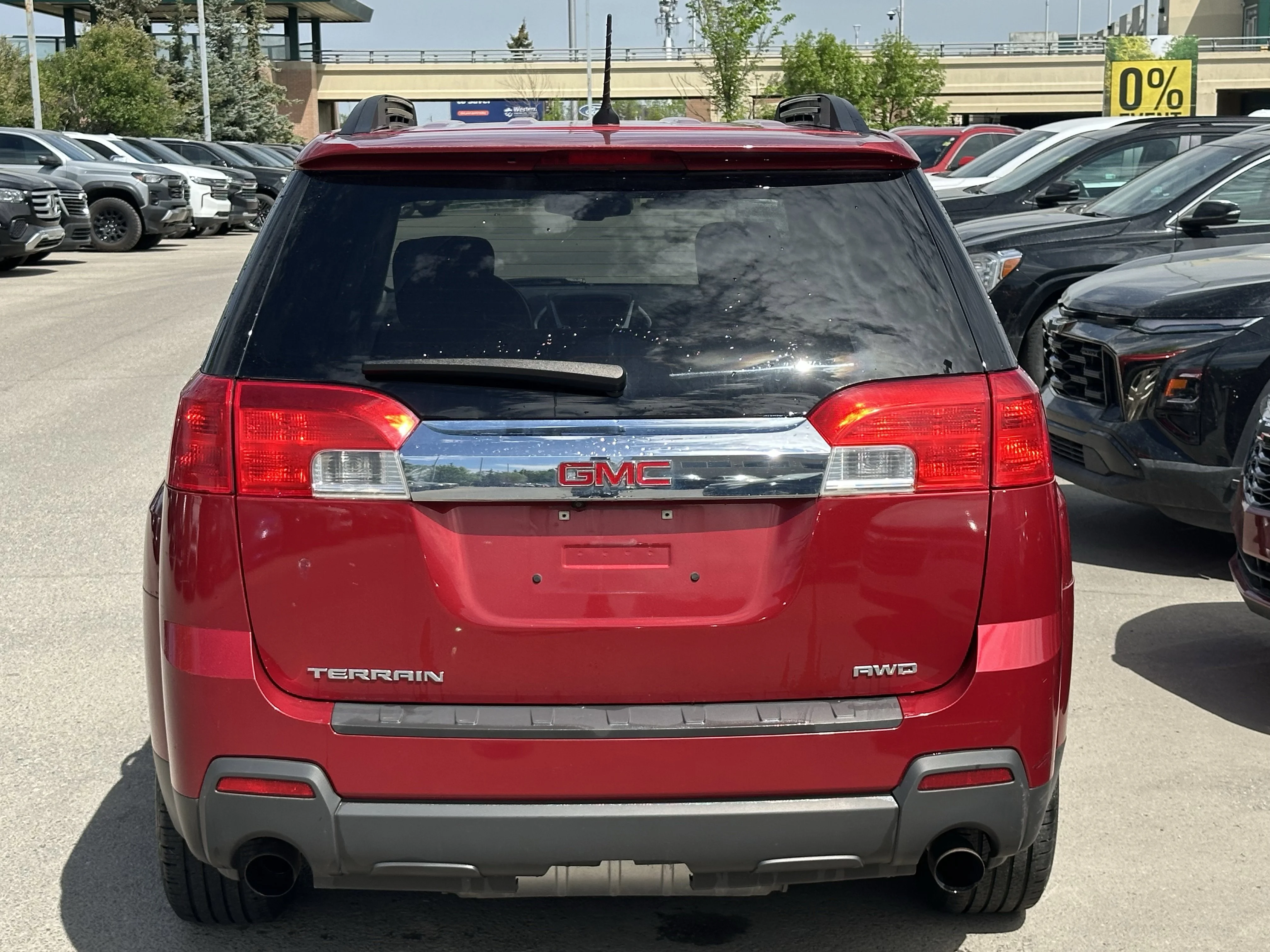 Used 2014 Red GMC SLE image 5