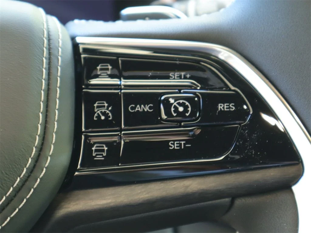 2023 Jeep Grand Cherokee Overland - Photo 10