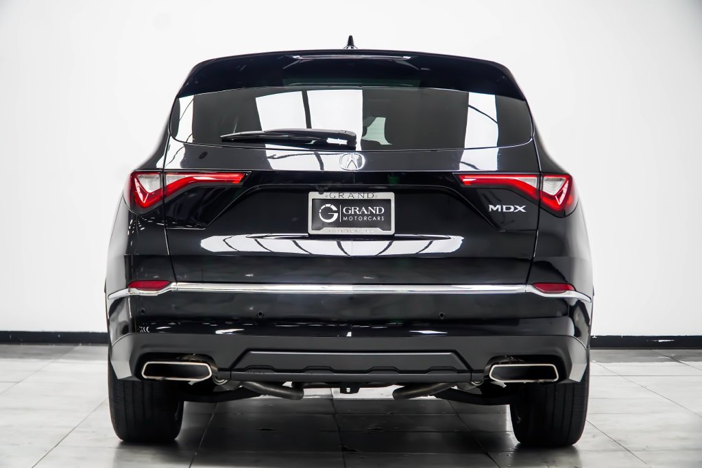 Used 2024 Black Acura Technology image 17