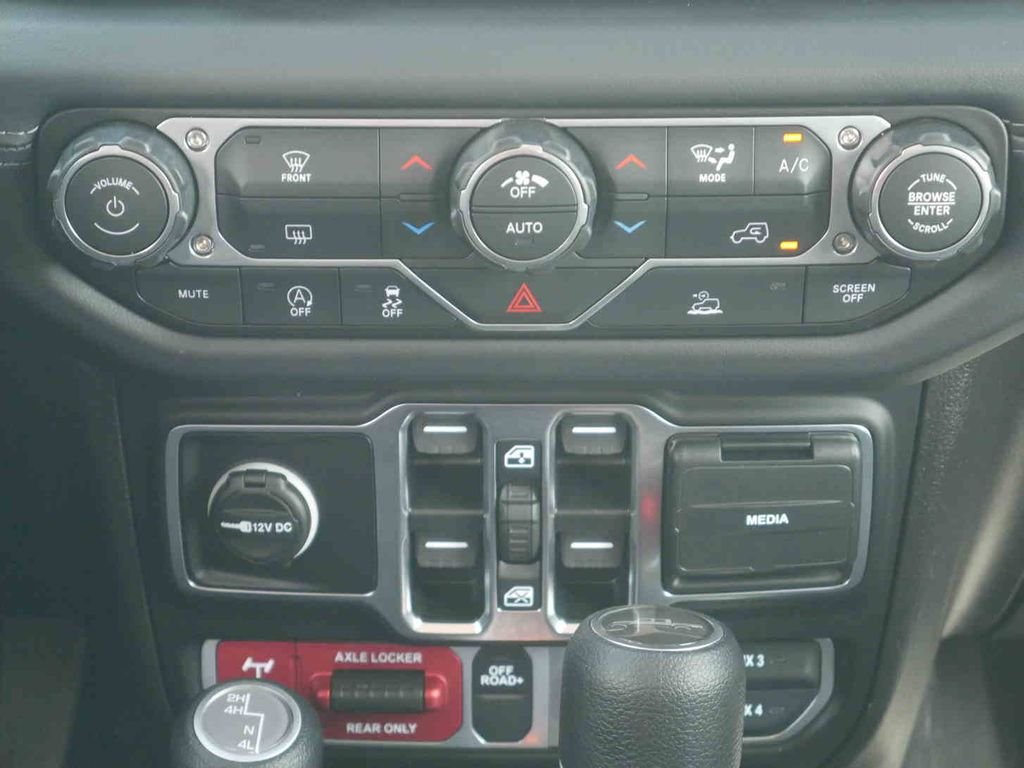 Used 2026 Black Jeep Mojave image 8