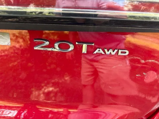 Used 2020 Red Lincoln Standard image 12