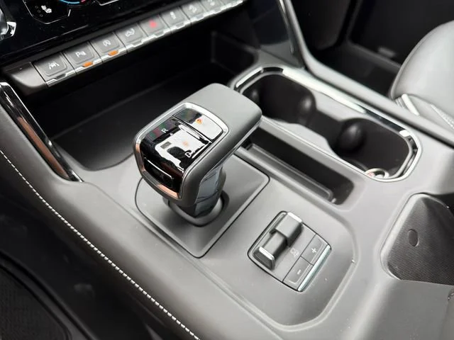 New 2026 Sterling Metallic GMC AT4X image 15