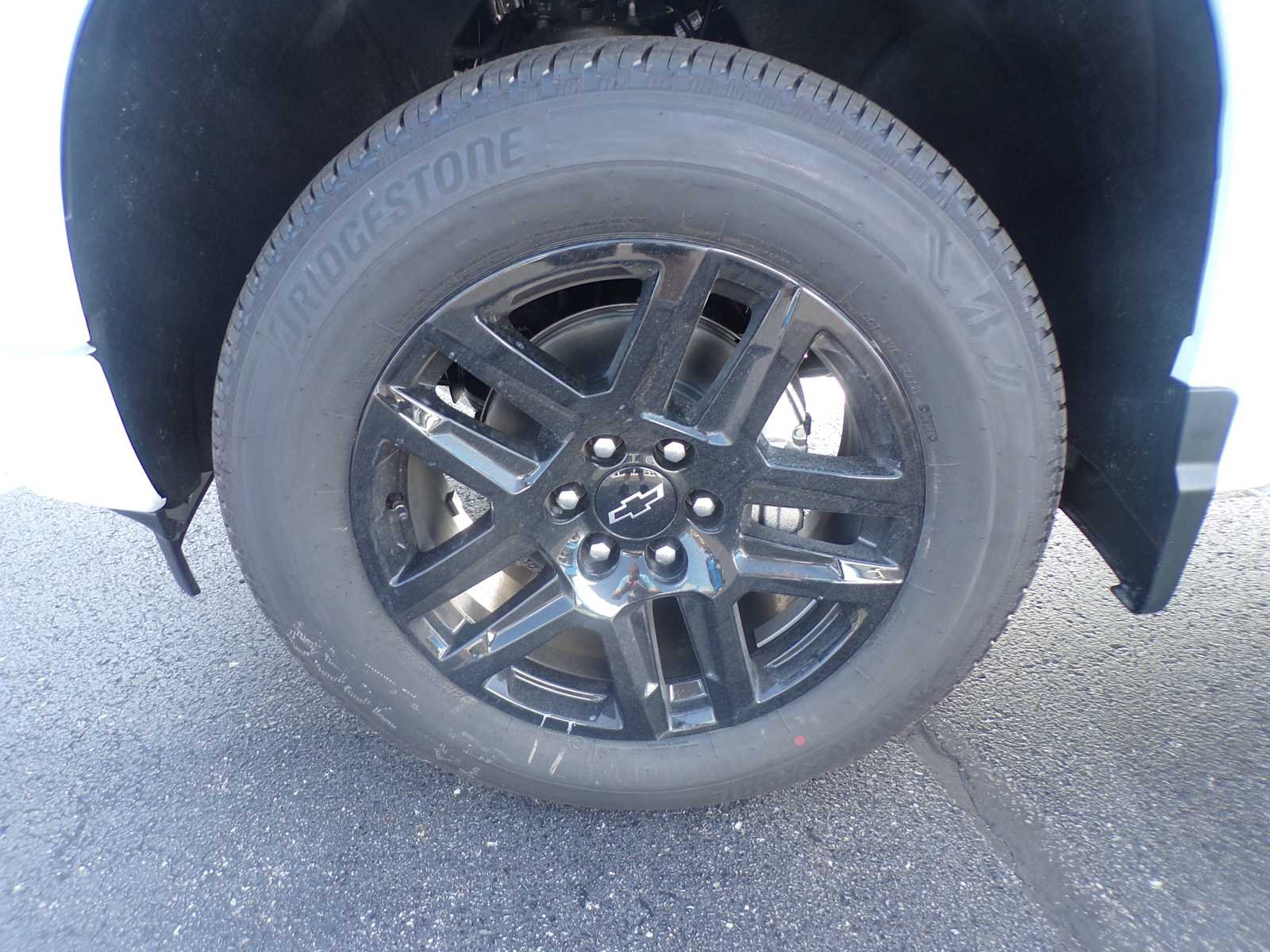 2024 Chevrolet Silverado 1500 Custom - Photo 12