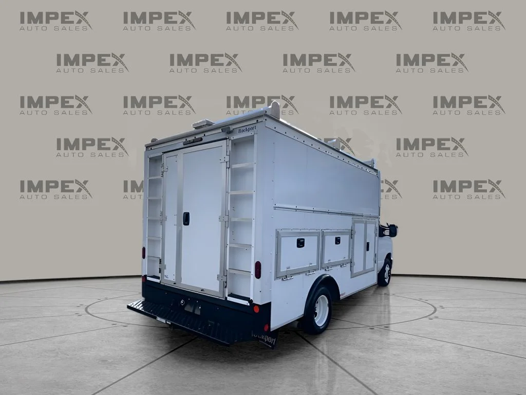 Used 2024 White Ford Base image 6