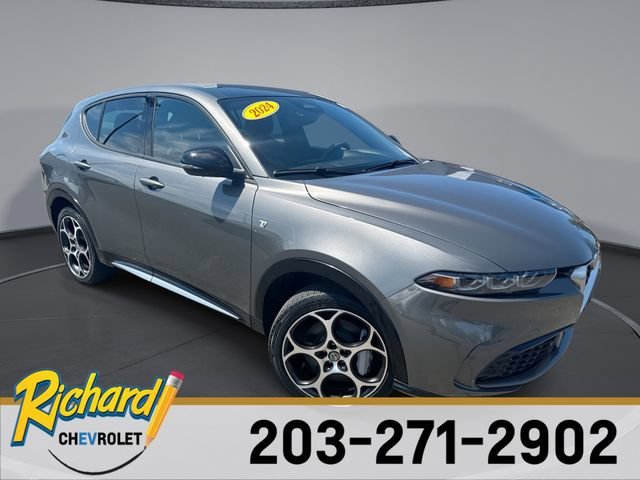 Used 2024 Gray Alfa Romeo Ti EAWD image 1