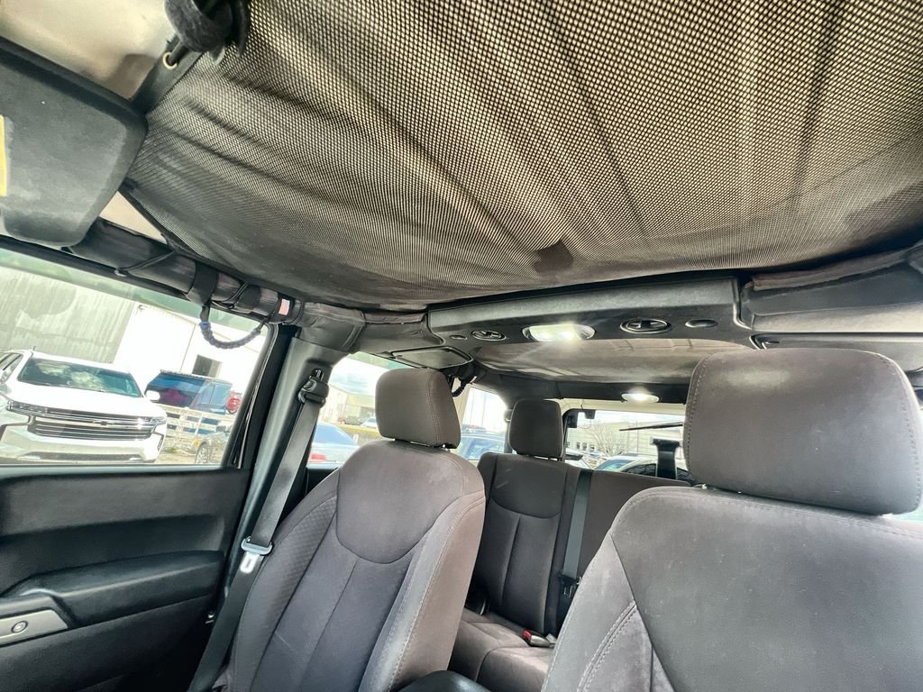 Used 2015 Black Jeep Unlimited Sport image 21