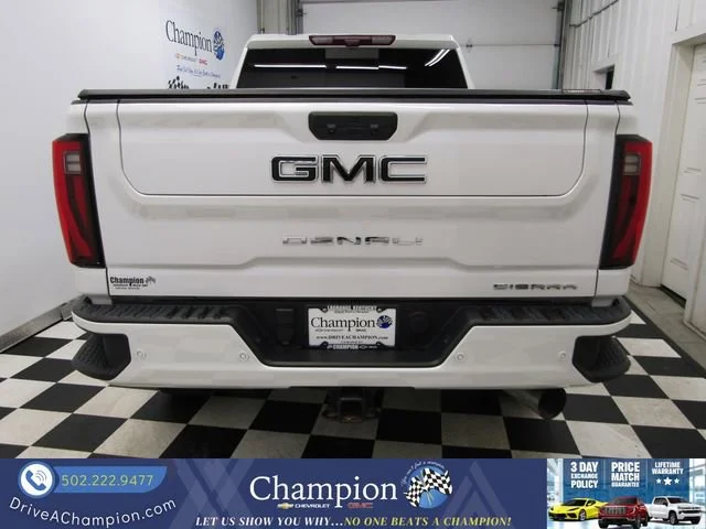 Used 2024 White Frost Tricoat GMC Denali image 23