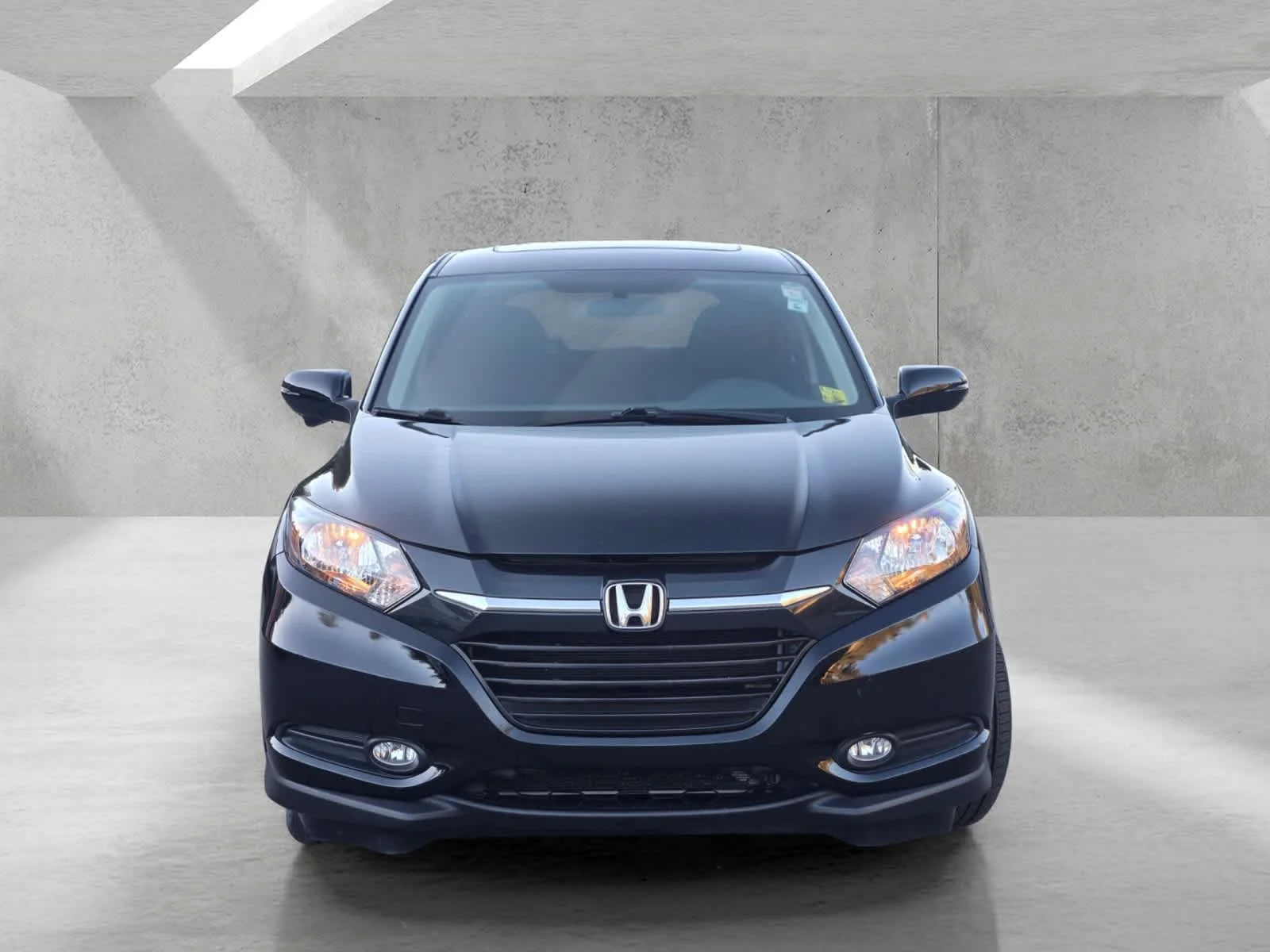 Used 2018  Honda EX image 2