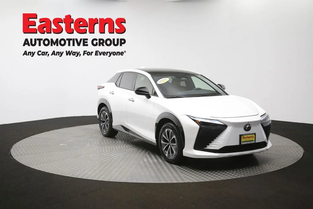 Used 2023 White Lexus 450e Premium image 51
