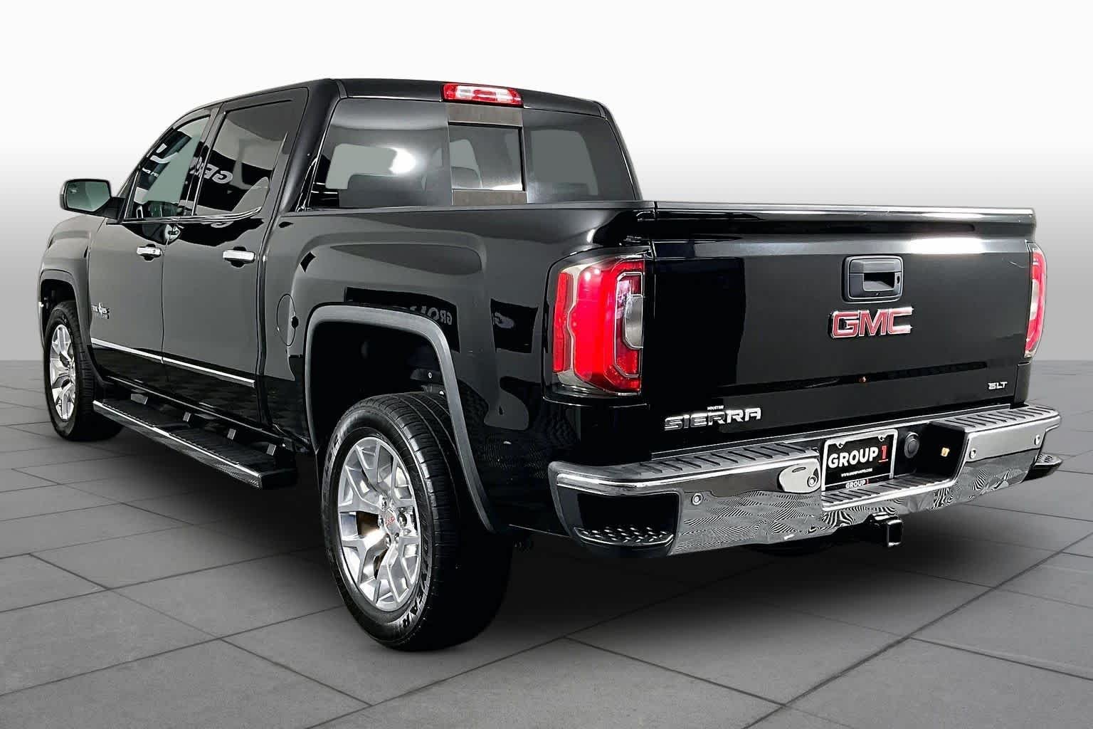 Used 2018 Onyx Black GMC SLT image 10