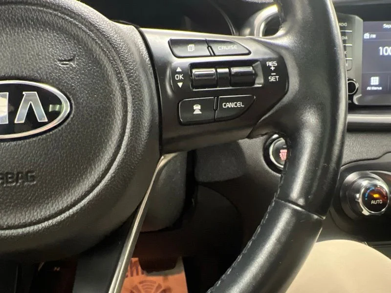 Used 2018 Purple Kia EX image 24