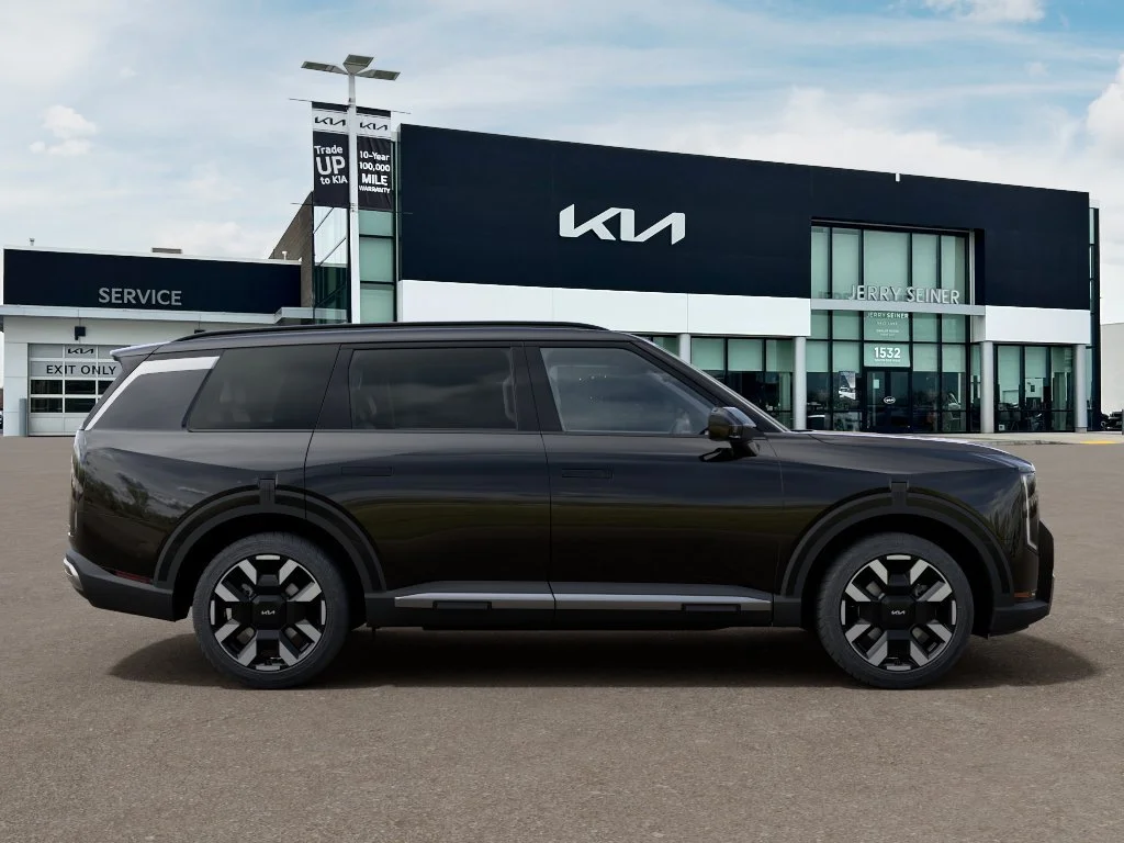 New 2027 Ebony Black Kia S image 7
