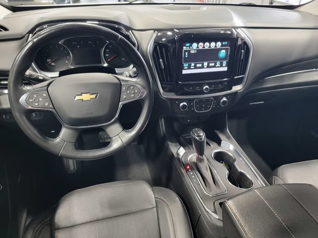 Used 2019 IRIDESCENT PEARL TRICOAT Chevrolet Premier image 29