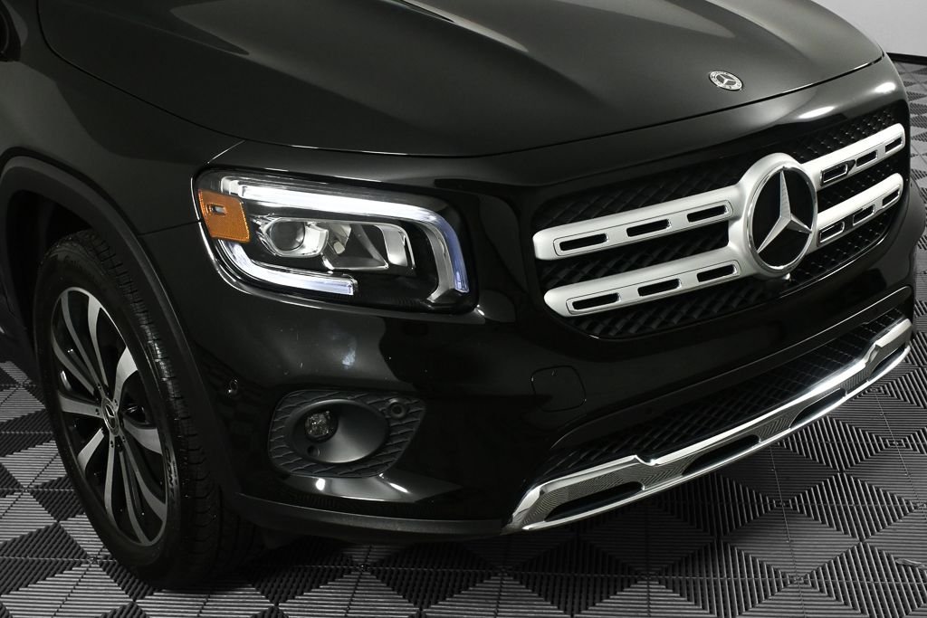 Certified Used 2022 Black Mercedes-Benz GLB 250 image 36