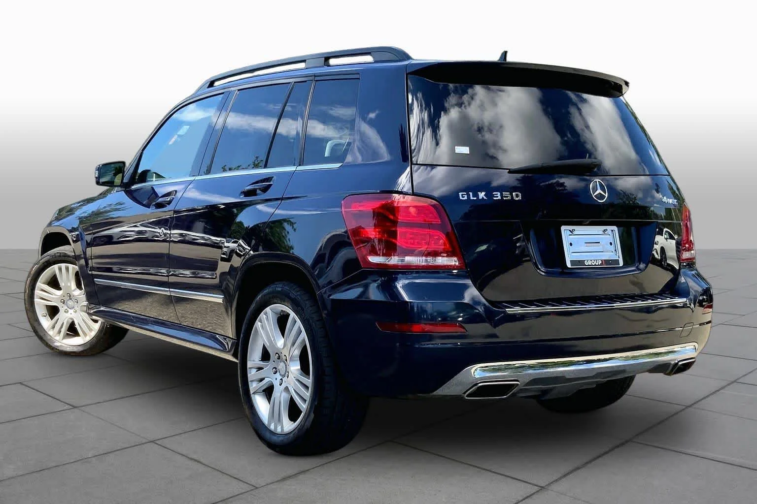 Used 2015 Lunar Blue Metallic Mercedes-Benz GLK 350 image 12