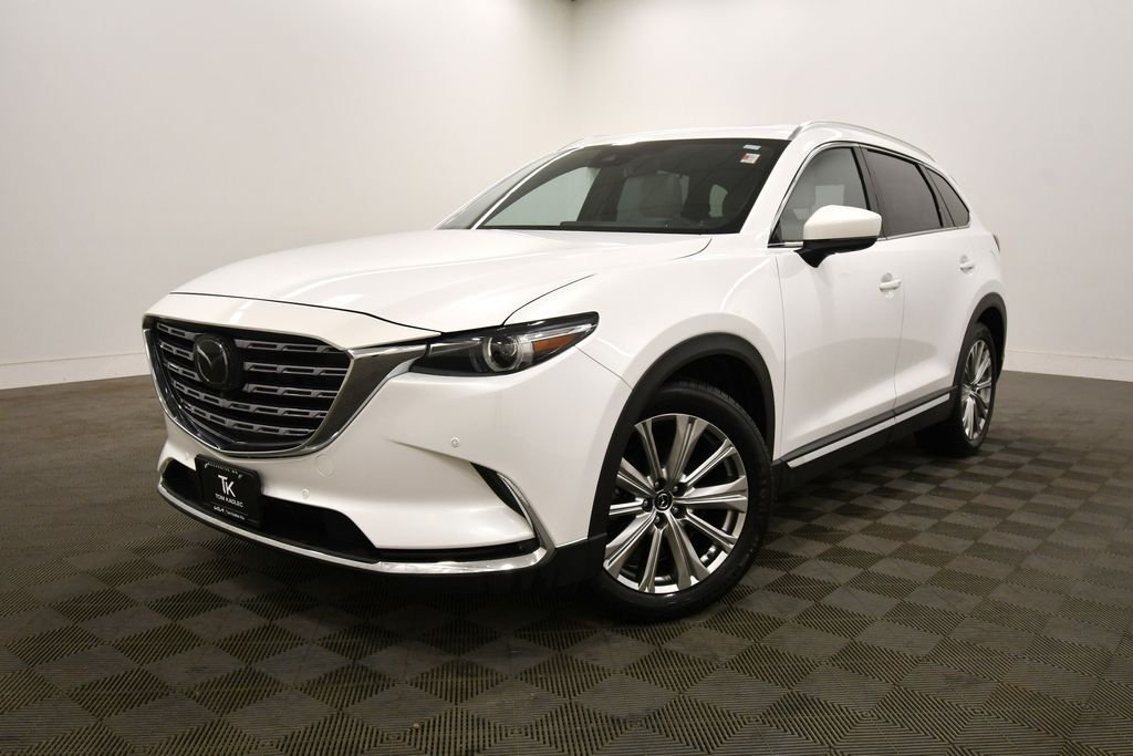Used 2021 Mazda CX-9 Signature with VIN JM3TCBEY1M0526648 for sale in Rochester, Minnesota