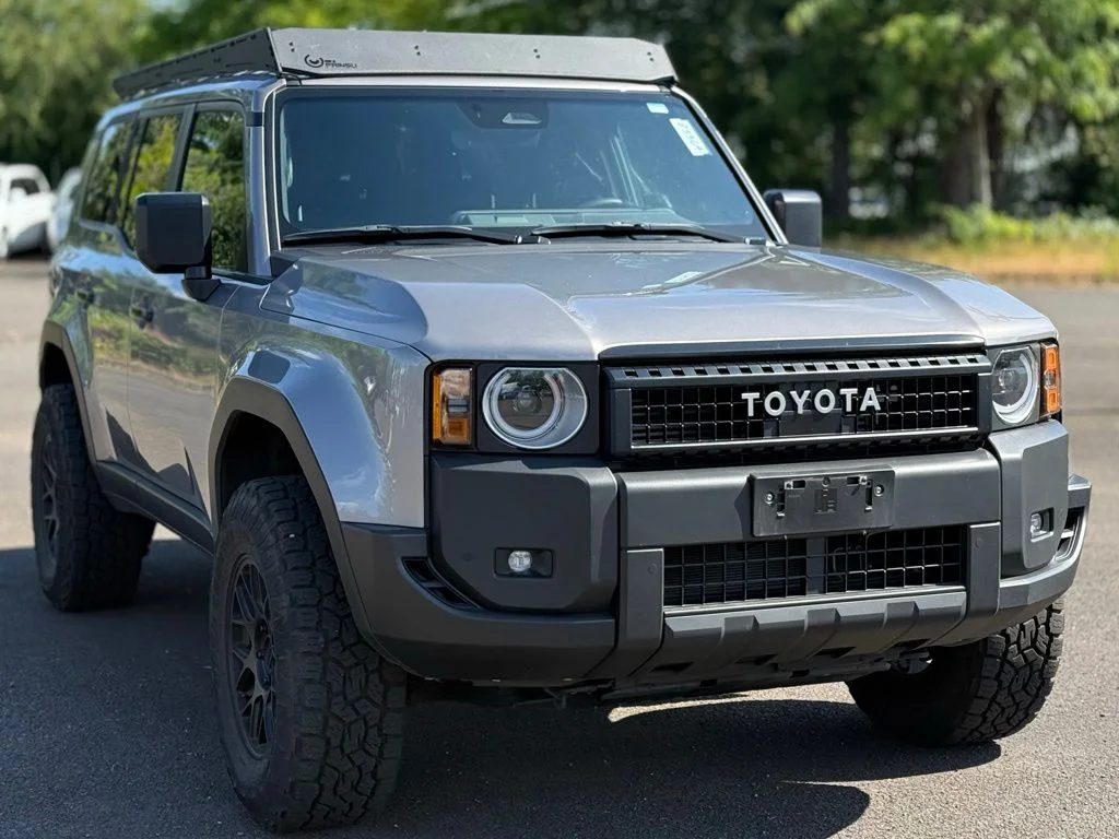 Used 2025  Toyota 1958 image 7