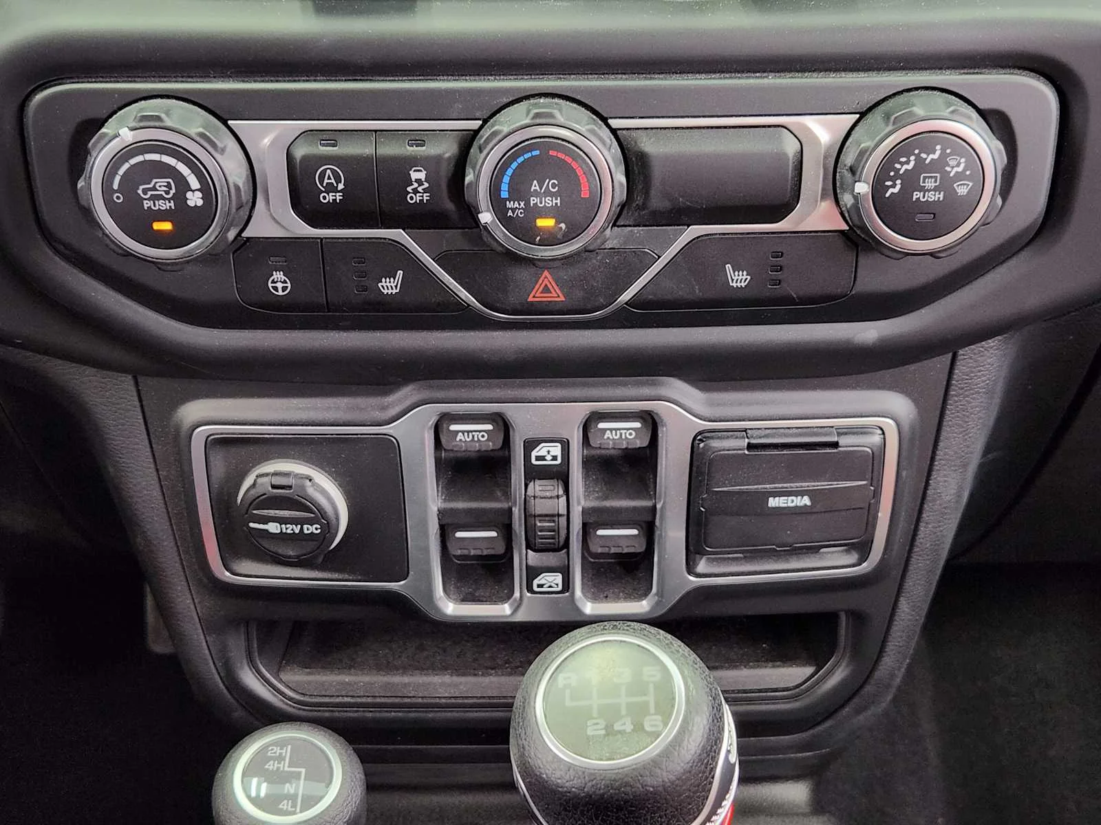 Used 2018 Bright White Clearcoat Jeep Sport S image 16