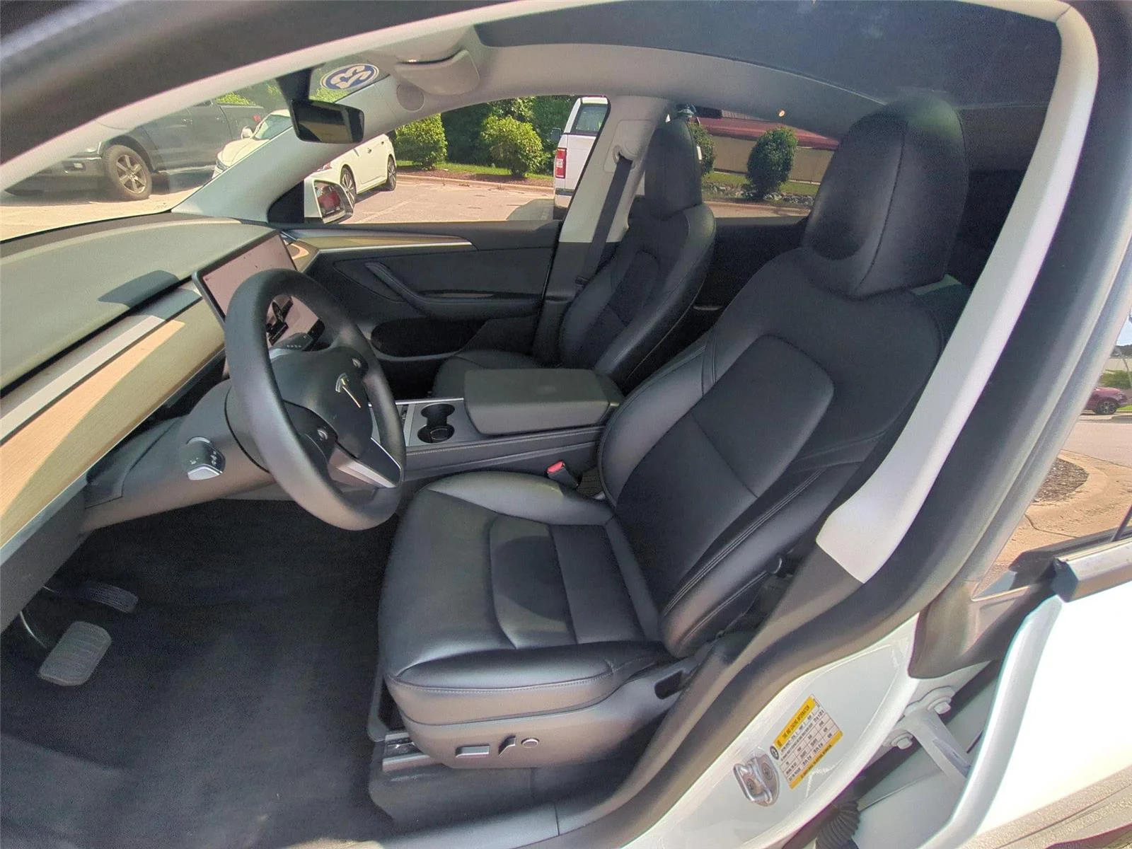 Used 2023 Pearl White Multi-Coat Tesla Long Range image 18