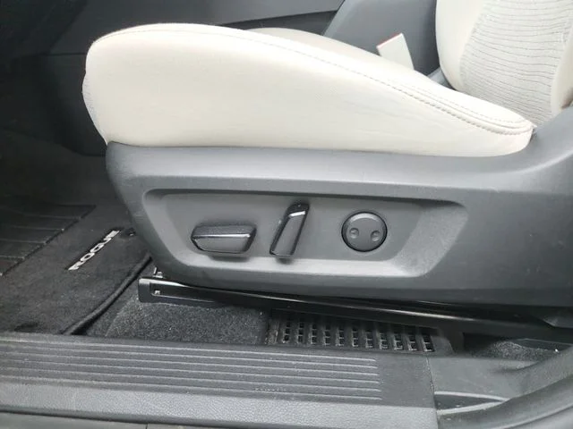 Used 2023 White Nissan SV image 20