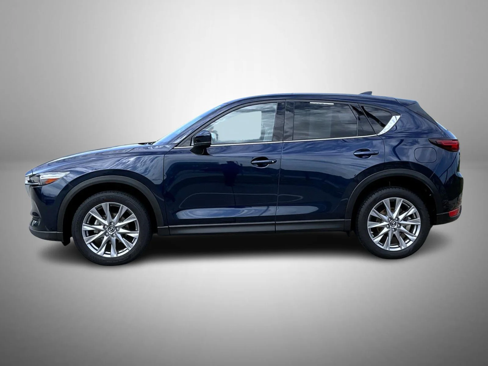Used 2020 Blue Mazda Grand Touring image 8