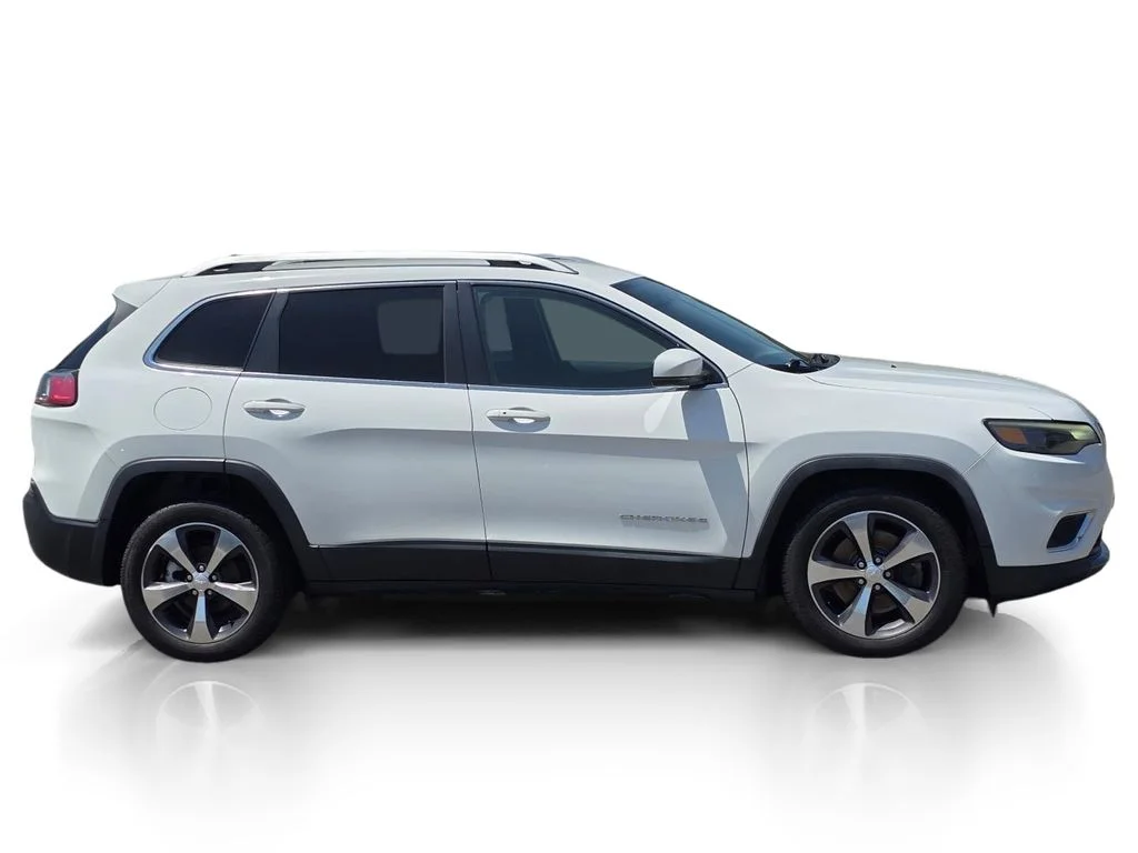 Used 2019 White Jeep Limited image 4