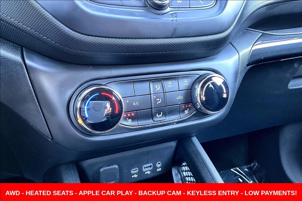 Used 2022 Blue Chevrolet LT image 18