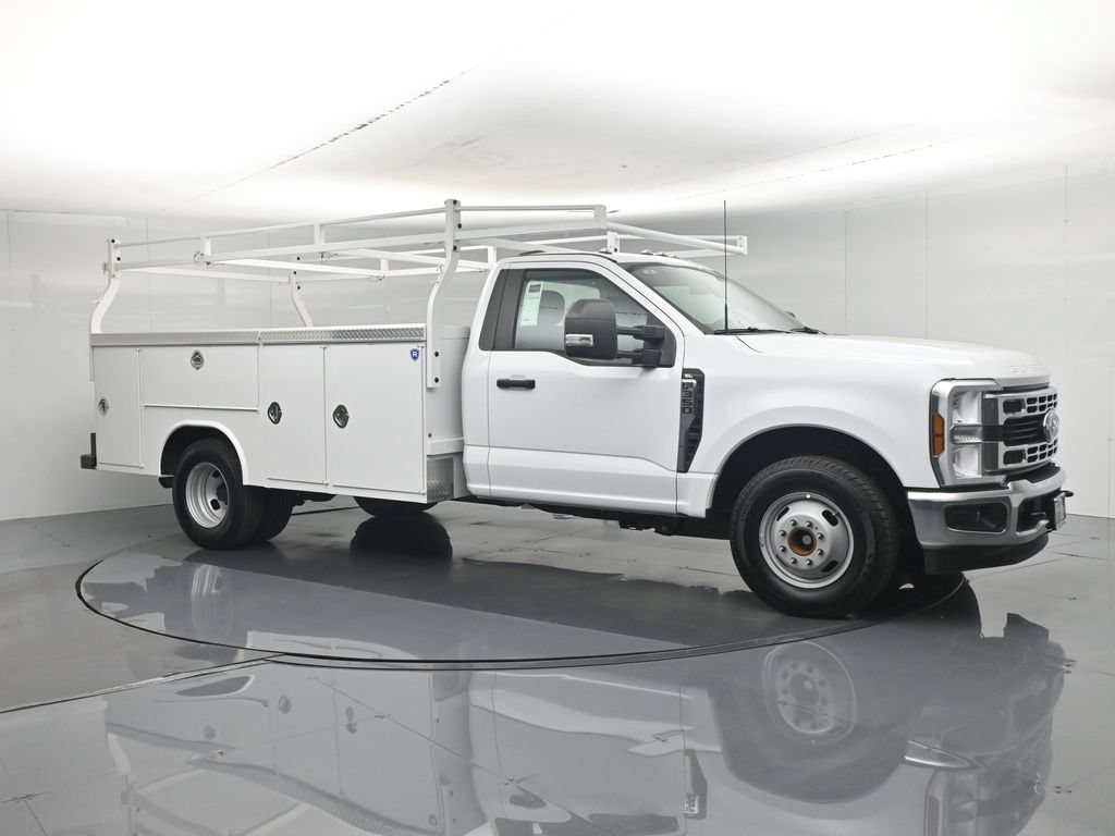 New 2026 Oxford White Ford XL image 29